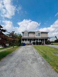 Building Photo - 535 Kamran Dr NW