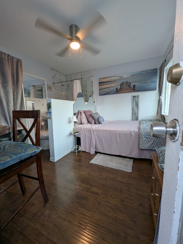 Building Photo - 8735 1/2 Harvard Blvd