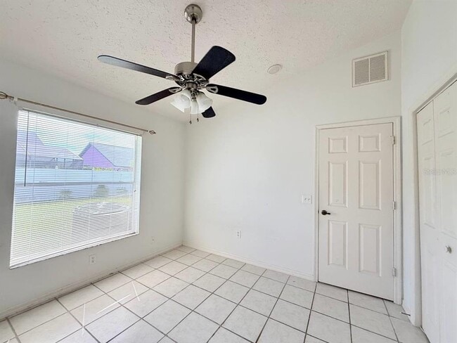 Building Photo - 4528 Dumont St
