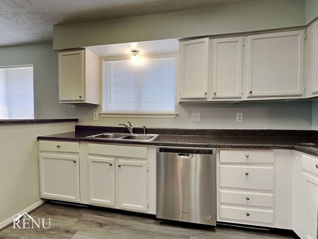 Building Photo - 6918 Rockergate Dr