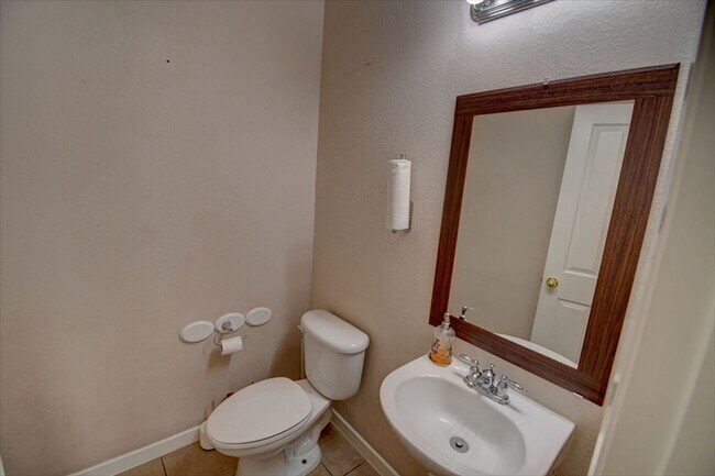 Building Photo - 4 Bedroom Home in Rio Rancho
