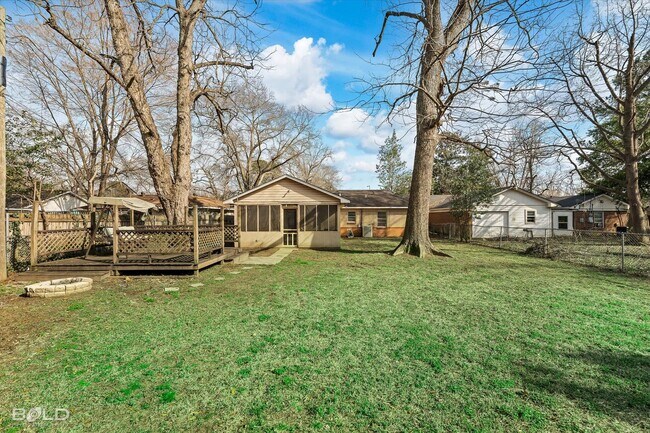 Building Photo - 2726 W Cavett Dr