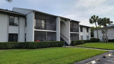 Building Photo - 1723 Pine Ridge Rd