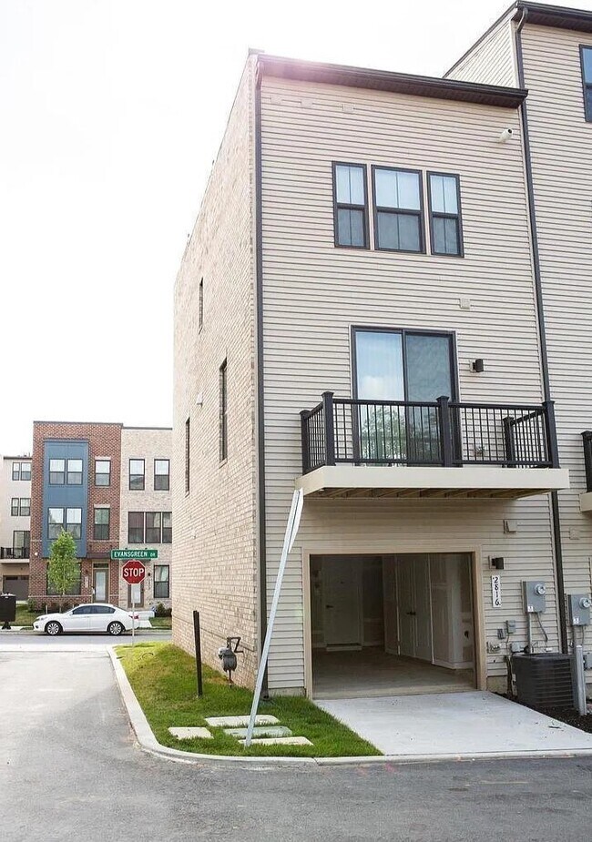 Building Photo - 2816-2816 Evansgreen Dr