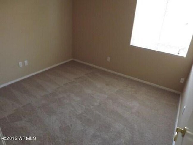 Building Photo - 9328 W Monroe St