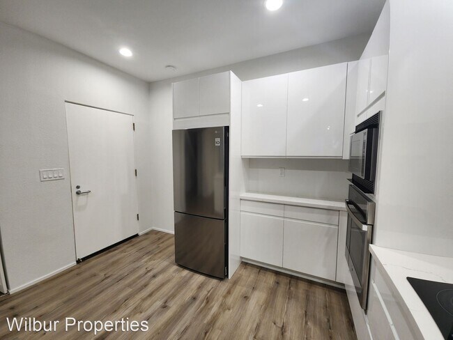 Primary Photo - 2 br, 2 bath House - 436 High Street #203