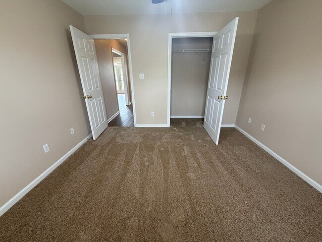 Building Photo - 3BD/2B in Valdosta, GA Close to Moody Air Force Base