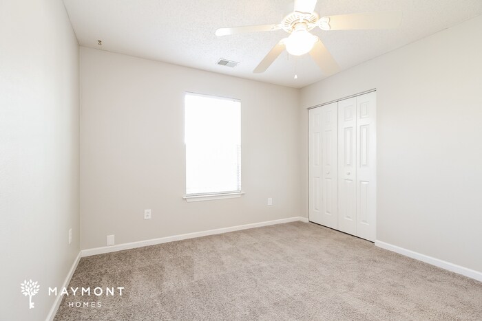 Building Photo - 102 Revis Creek Ct