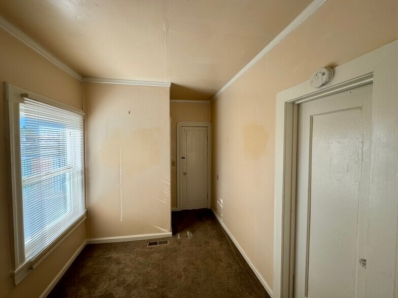 2nd Bedroom - 1231 E 19th St
