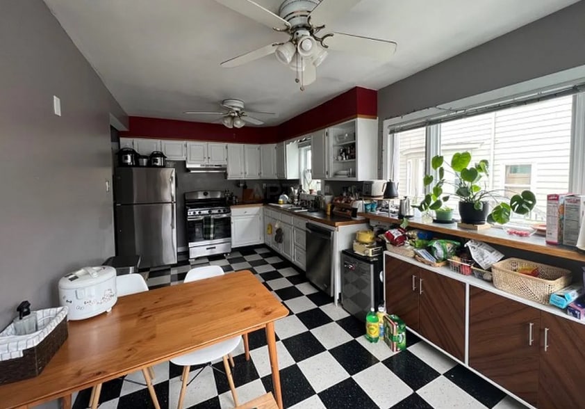 Building Photo - 45 Franklin St