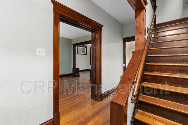 Building Photo - 3404 Hartford St