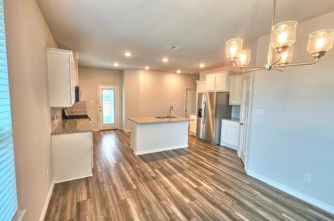 Building Photo - 919 Toledo Bend Dr