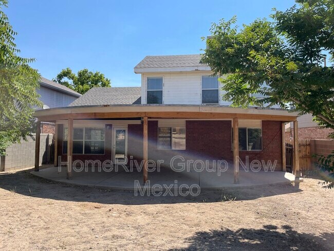 Building Photo - 2205 Sunstone Dr NW