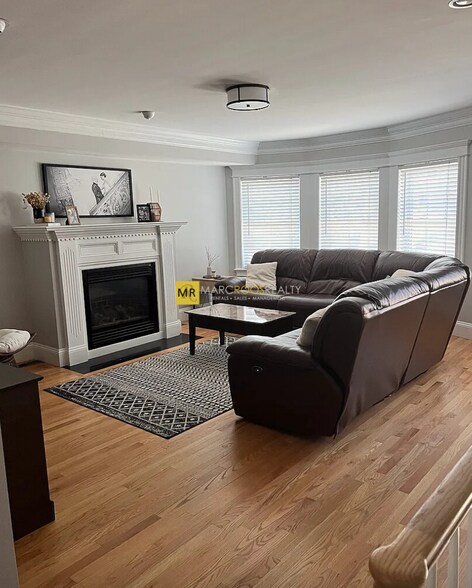 Primary Photo - 153 D St