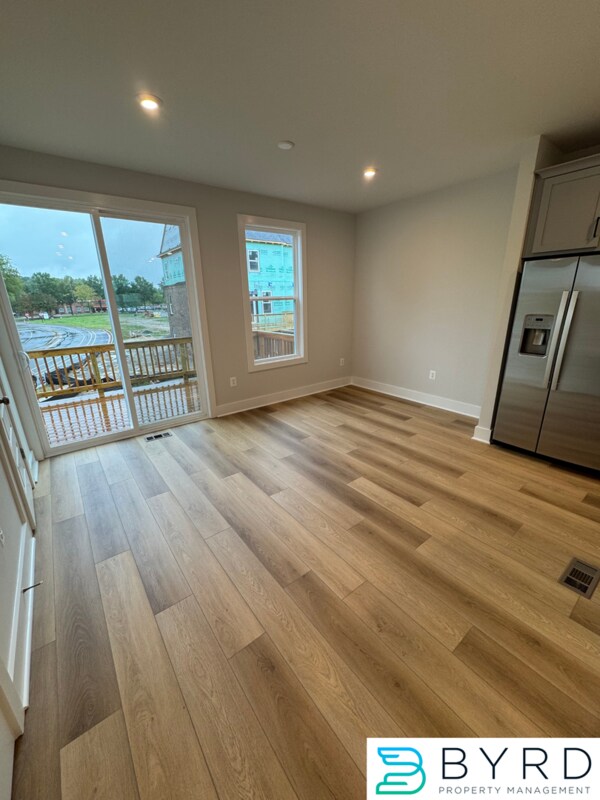 Building Photo - 9930 Golden Trout Ln