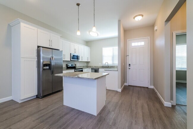 Building Photo - 105 Big Black Dr