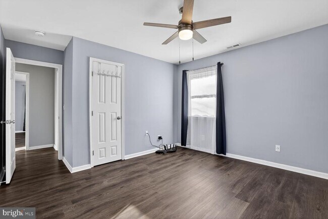 Building Photo - 10160 Dahlgren Rd