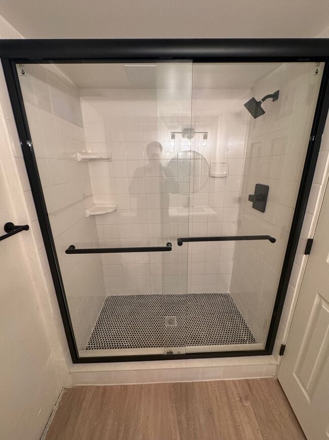 Building Photo - 417 S Owens St