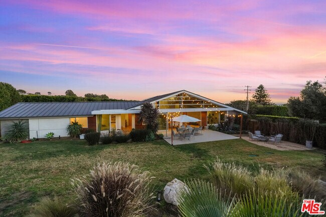 Building Photo - 30479 Morning View Dr