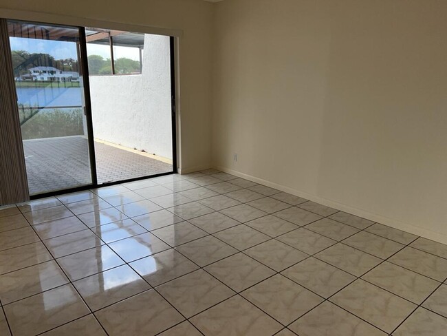 Building Photo - 3094 Bermwood Ln