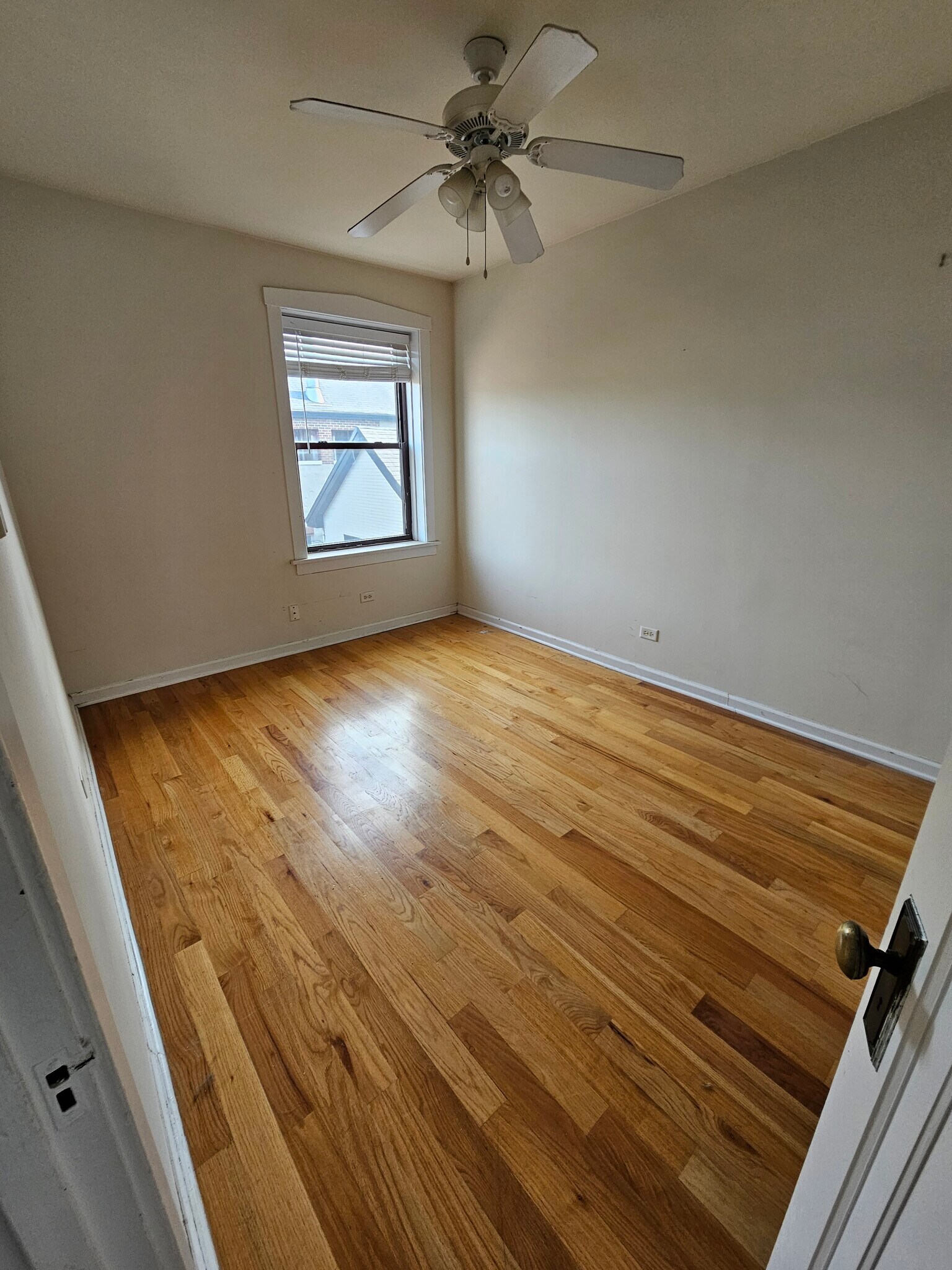 Building Photo - 1243 W Henderson St
