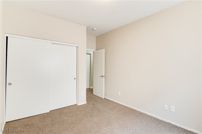Building Photo - 6412 N Starling Mesa St