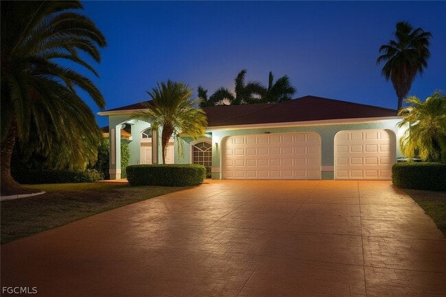 Building Photo - 1325 NE 5th Pl