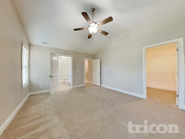 Building Photo - 232 Highcroft Cir