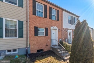Building Photo - 37 Wyegate Ct