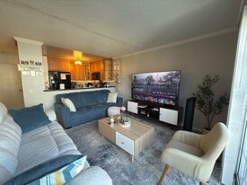 Building Photo - 20930 Parthenia St