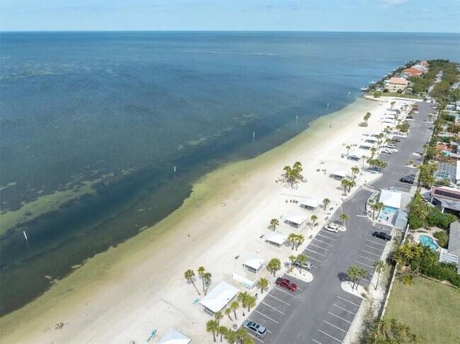 Building Photo - Beautiful Gulf Harbor Villa