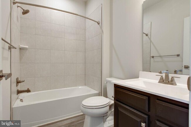 Building Photo - 149 Lyons Crk Dr