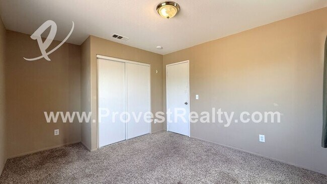 Building Photo - 15015 Kitfox Ln