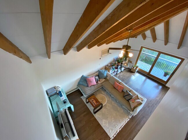 Building Photo - 16 Prospect Ave