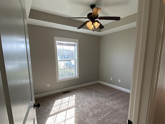 Building Photo - 911 Hidden Creek St