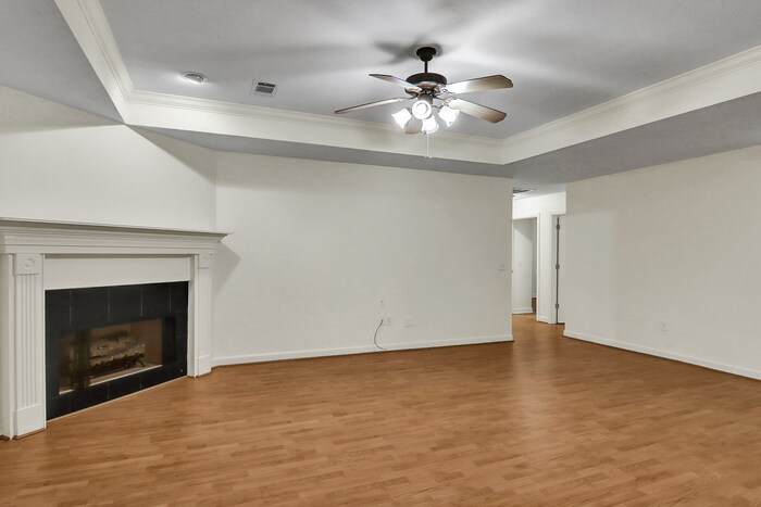 Building Photo - 103 Hunters Row