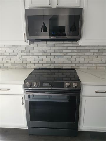 Building Photo - 8045 Ballater Dr