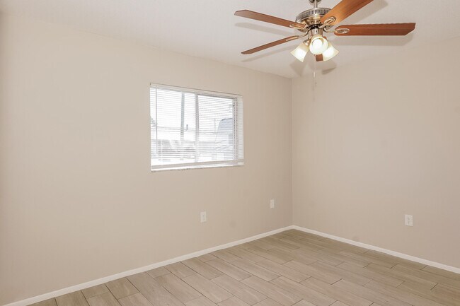 Building Photo - 3970 Oakland St