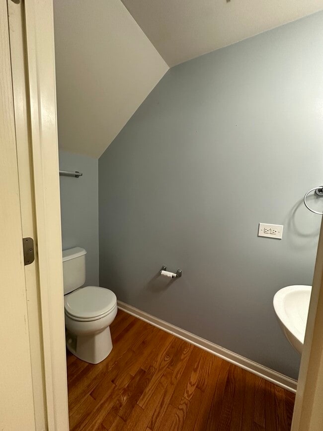 Building Photo - 2462 Emily Ln