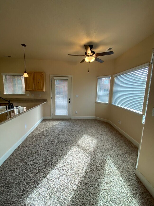 Building Photo - PHEASANT RUN CONDO (PR#37)