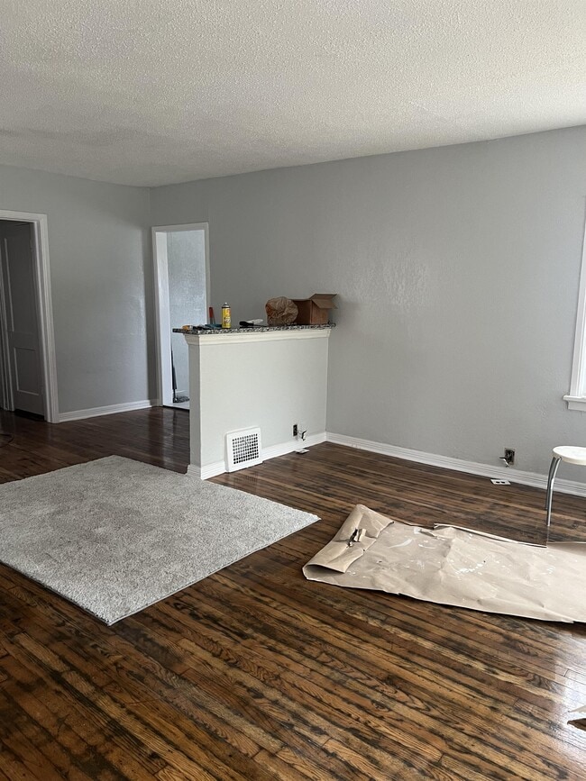 Building Photo - 2237 E 67th St