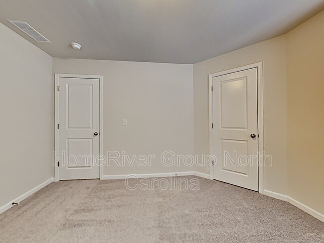 Building Photo - 12327 Old Dulin Farms Way