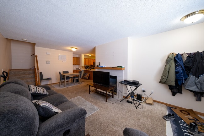 Building Photo - 17431 Glacier Wy