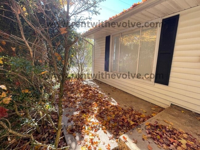 Building Photo - 758 Beeson Dr