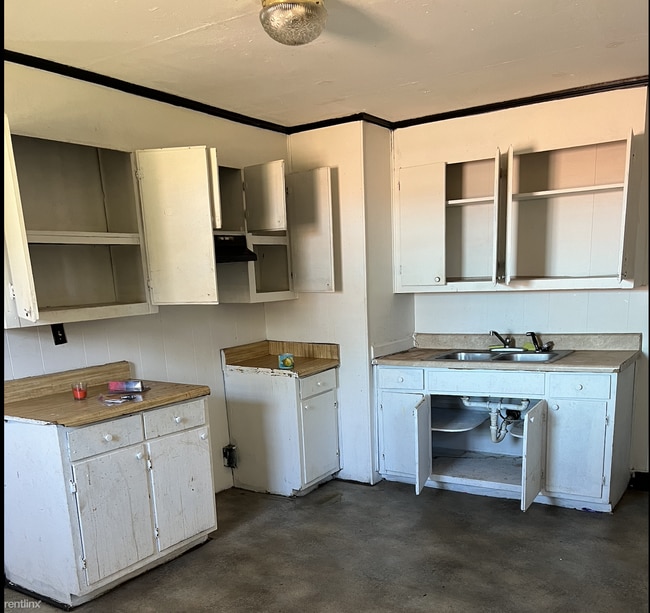 Building Photo - 3 br, 1 bath House - 1715 Clinton Street