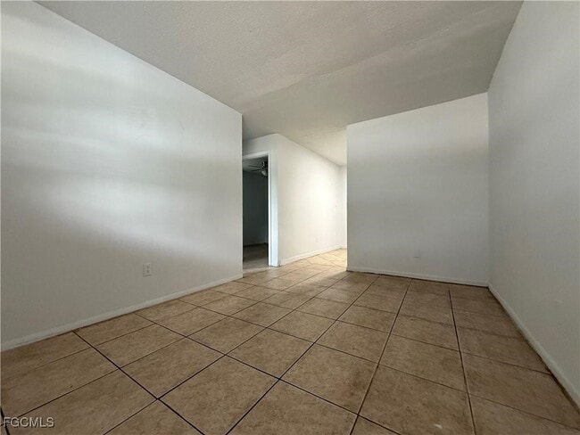 Building Photo - 1038 Gamble St