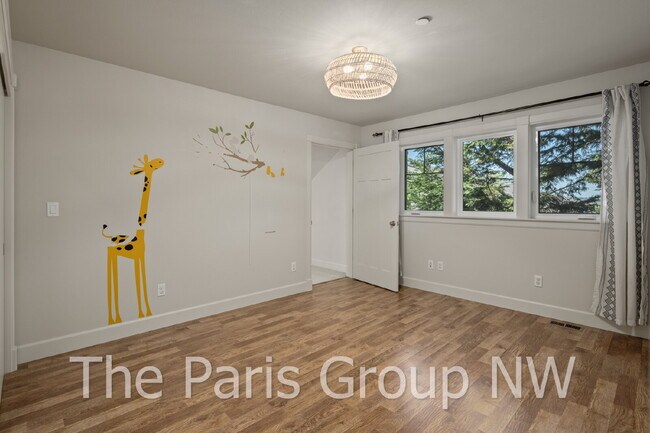 Building Photo - Picturesque Seattle Craftsman in a Private Bryn Mawr Enclave *Amazing Views *Central A/C *Tons of...