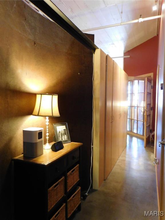 Building Photo - 701 N 15th St