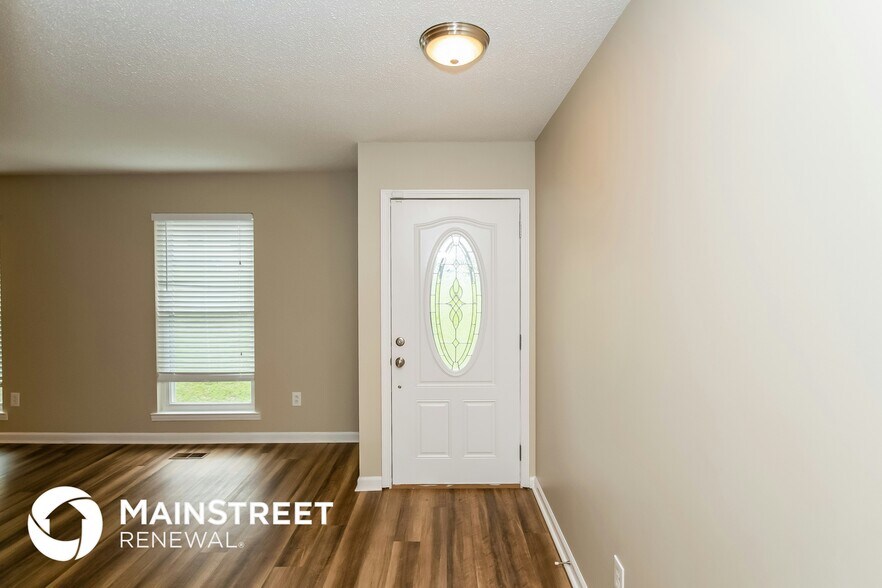 Building Photo - 720 Twin Ridge Dr
