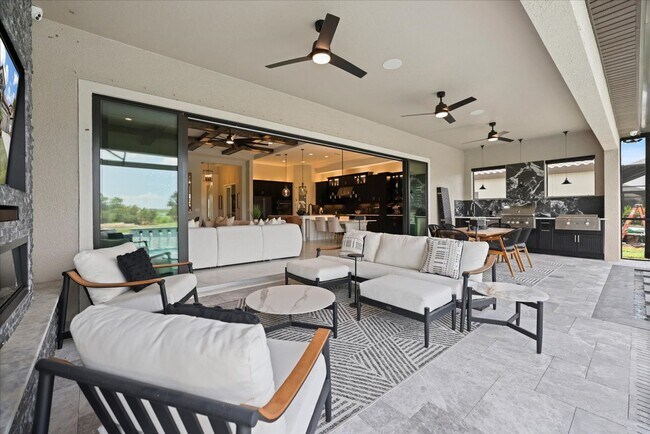 Building Photo - Luxury Home w/ Pool, Outdoor Kitchen, Car Lift, & Water View In Parrish!